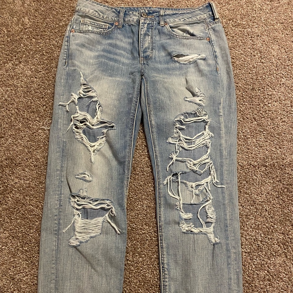 American eagle jeans size 4. Boyfriend style